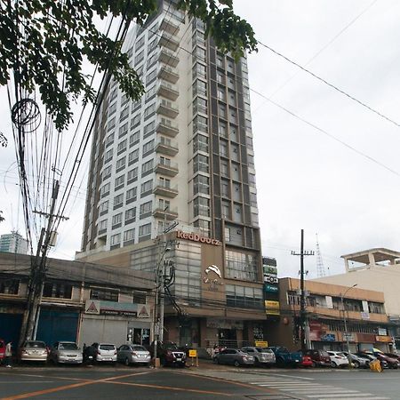 Hotel Reddoorz Premium @ West Avenue Quezon City Esterno foto